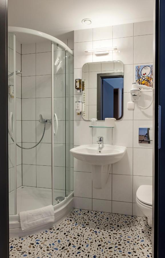 Hotel H12**** Cracovia Exterior foto